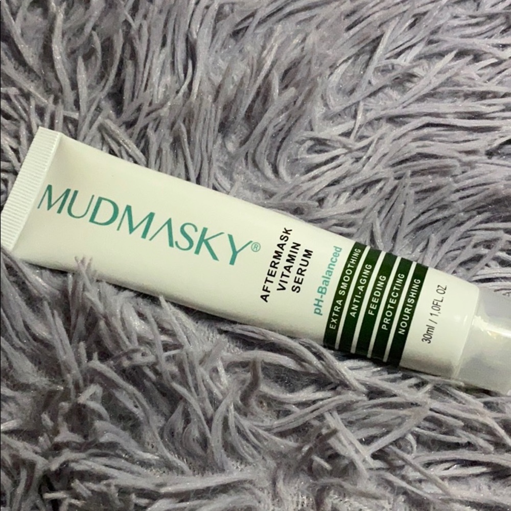 Brand new & sealed.  MUDMASKY serum
